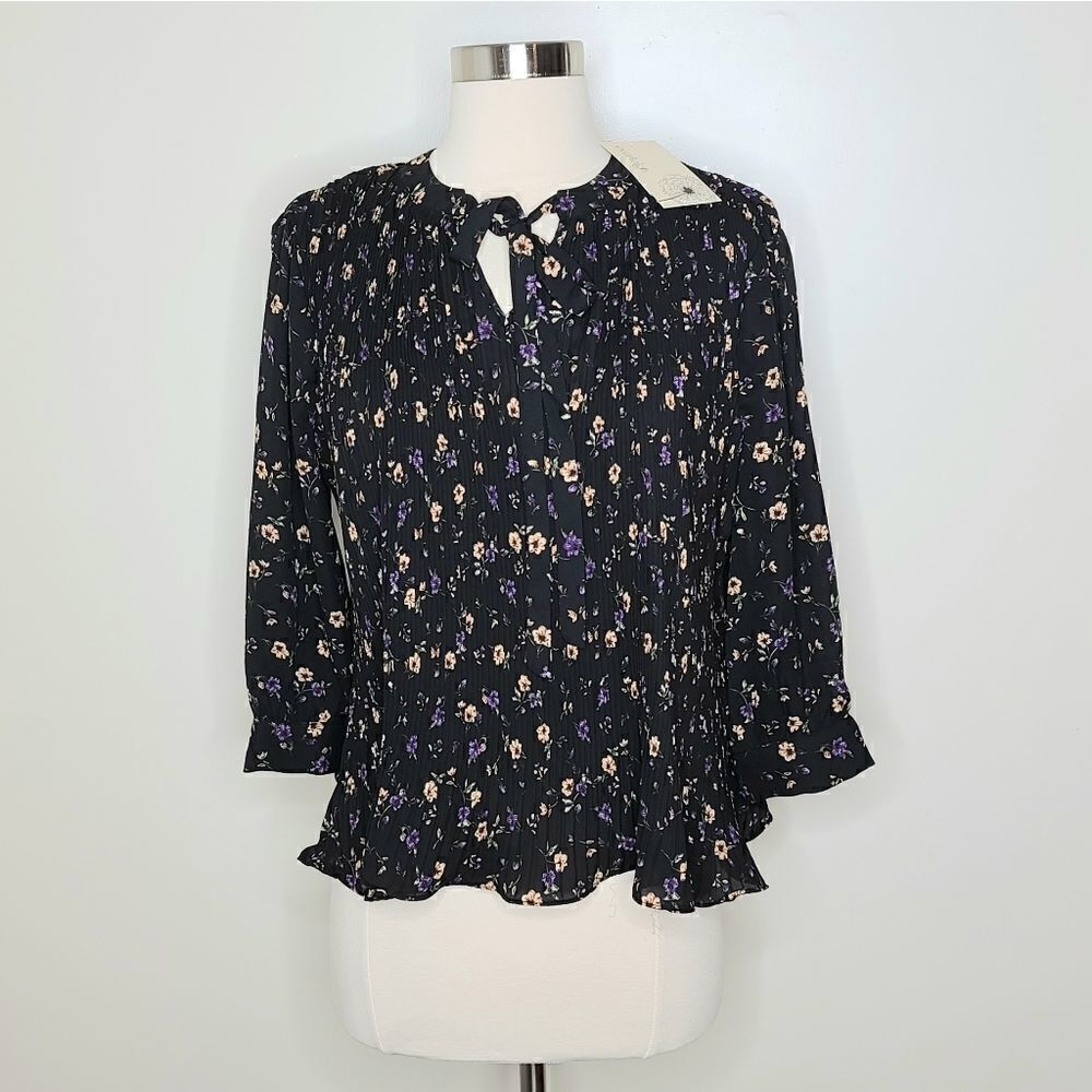 Everleigh | NWT Floral Pleated Blouse